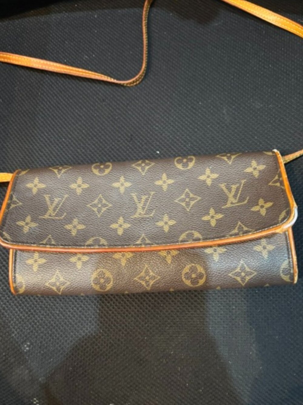 Louis Vuitton Pouchette PM